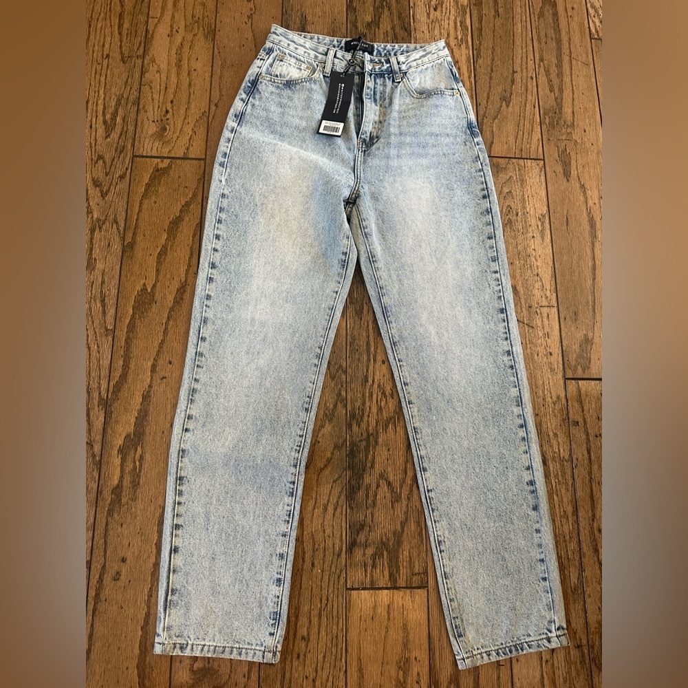 Who's That Girl Straight Leg Denim Jeans. Size Medium.